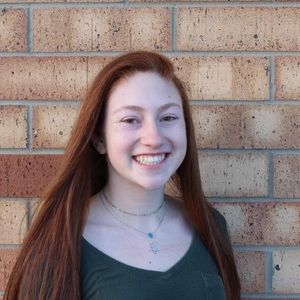 Meet your Posher, Caitlin